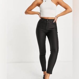 Top shop women’s moto jeans the coated Jamie black size 28